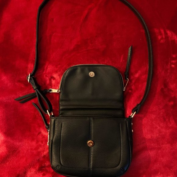 Black Shoulder Purse - Picture 4 of 4